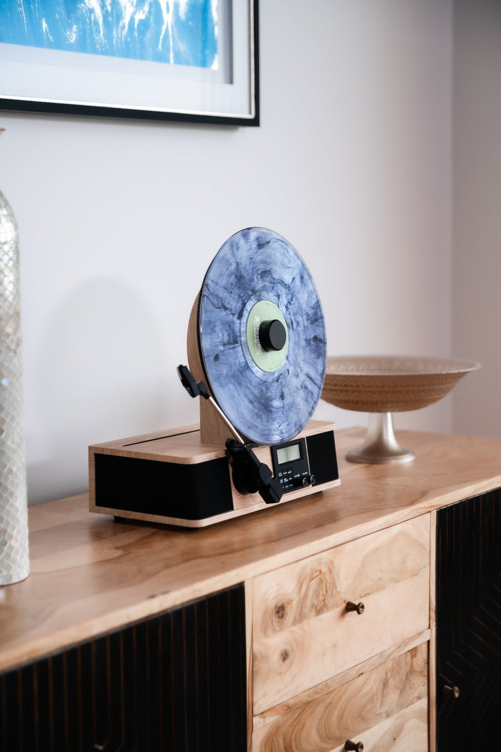 The Modern Revival of Vinyl - NostalgicSound